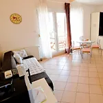 By The Sea Cove Mala Lamjana, Ugljan - 22928 Apartament *