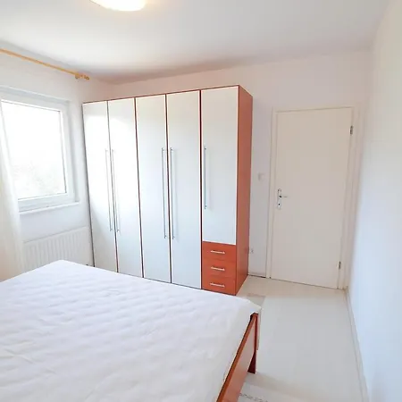 Apartment By The Sea Cove Mala Lamjana, Ugljan - 22928 *