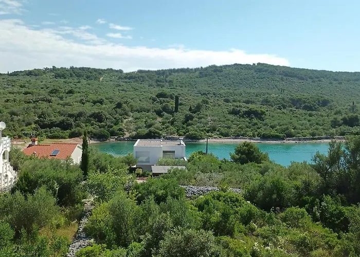 By The Sea Cove Mala Lamjana, Ugljan - 22928 Апартаменты *